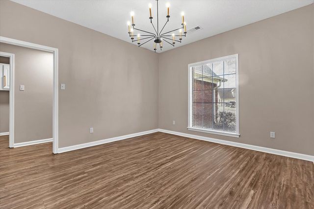 2949 VALLEY LAKE DR, Bartlett, TN 38135