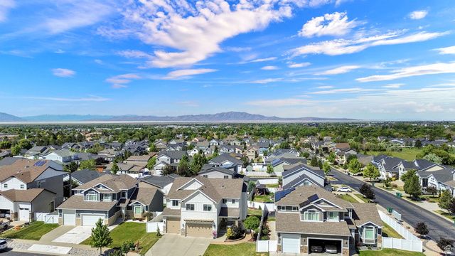 254 S 1675 E, Layton, UT 84040