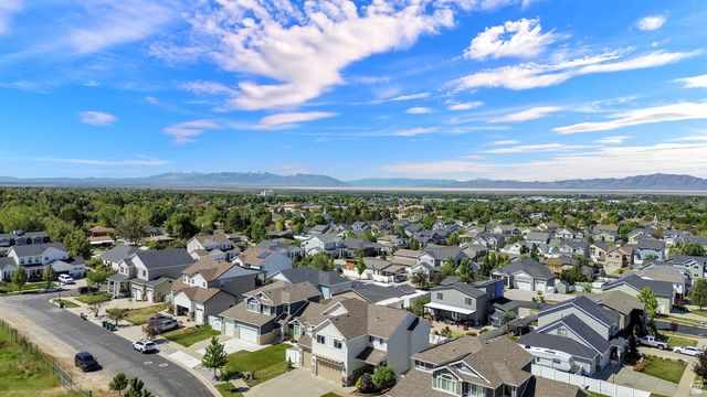 254 S 1675 E, Layton, UT 84040