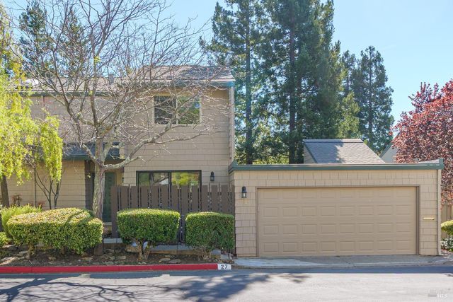27 Mariposa Ln, Novato, CA 94947