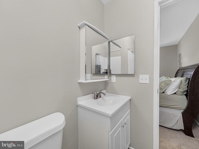 1017 COPPERSTONE CT, Rockville, MD 20852