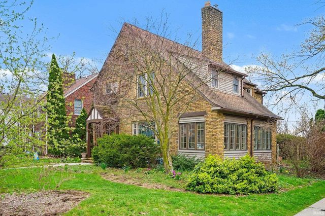 1716 E Wayne Street, South Bend, IN 46615