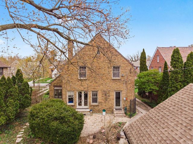 1716 E Wayne Street, South Bend, IN 46615