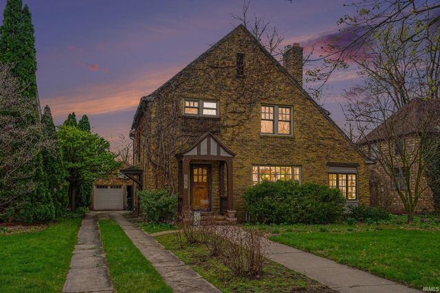 1716 E Wayne Street, South Bend, IN 46615