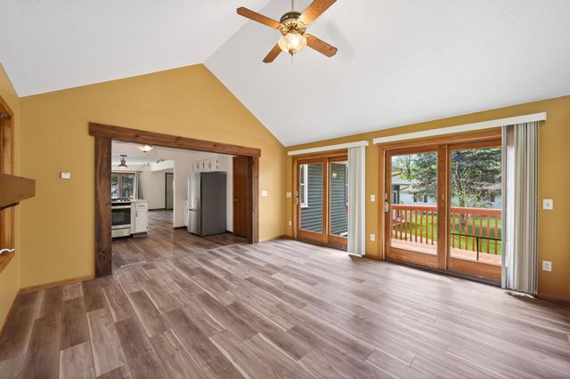 1612 Goodview Avenue N, Oakdale, MN 55128