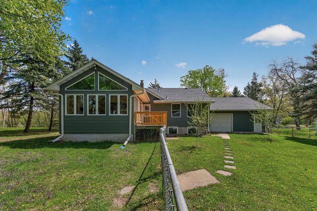 1612 Goodview Avenue N, Oakdale, MN 55128