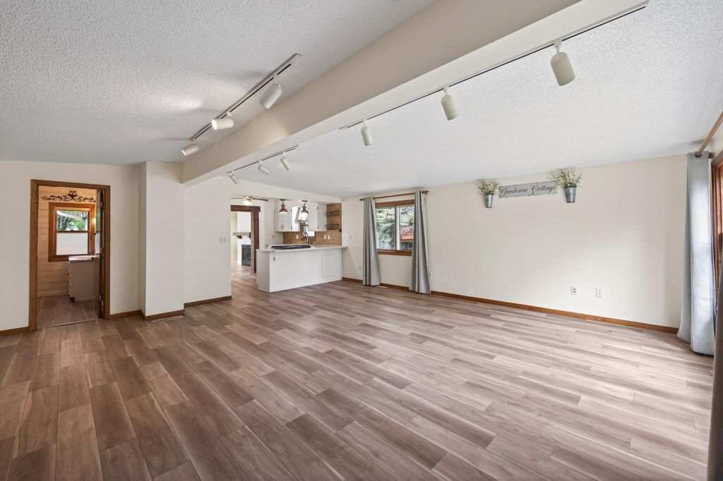 1612 Goodview Avenue N, Oakdale, MN 55128 — photo 5