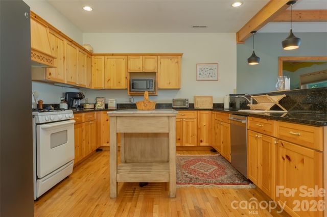 3182 El Miner Drive, Mars Hill, NC 28754