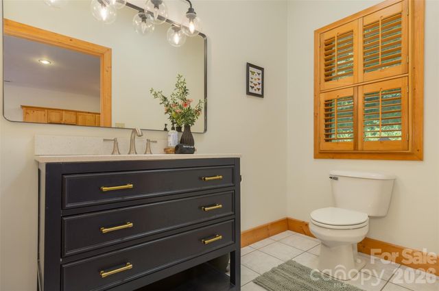 3182 El Miner Drive, Mars Hill, NC 28754