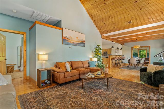 3182 El Miner Drive, Mars Hill, NC 28754