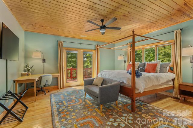 3182 El Miner Drive, Mars Hill, NC 28754