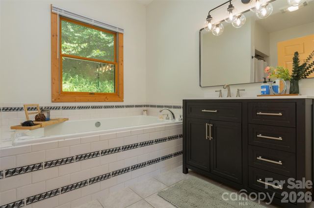 3182 El Miner Drive, Mars Hill, NC 28754