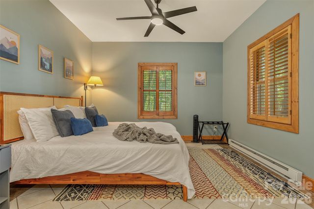 3182 El Miner Drive, Mars Hill, NC 28754