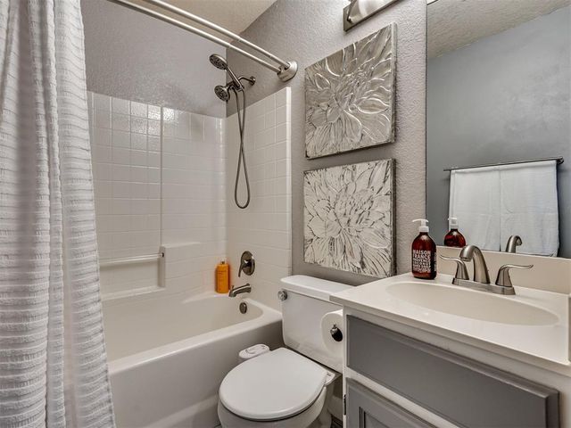 2609 NW 160th Street, Edmond, OK 73013