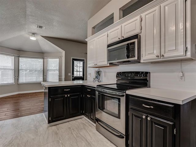 2609 NW 160th Street, Edmond, OK 73013