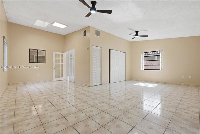 10528 SW 69th Ter, Miami, FL 33173
