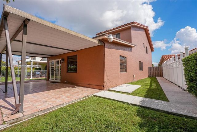 10528 SW 69th Ter, Miami, FL 33173