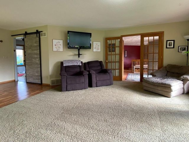 N4650 Crestwood LANE, Onalaska, WI 54650