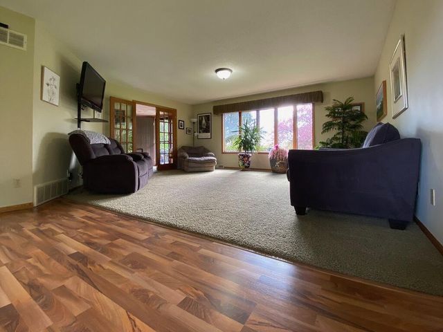 N4650 Crestwood LANE, Onalaska, WI 54650