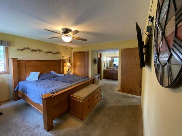 N4650 Crestwood LANE, Onalaska, WI 54650