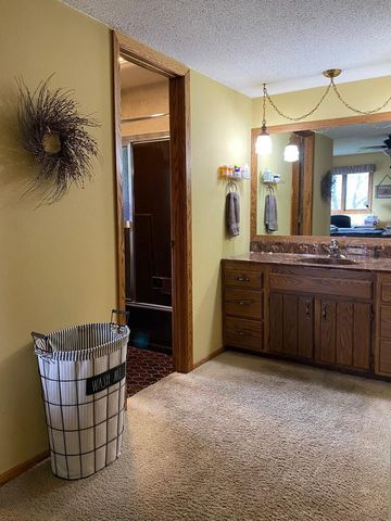 N4650 Crestwood LANE, Onalaska, WI 54650