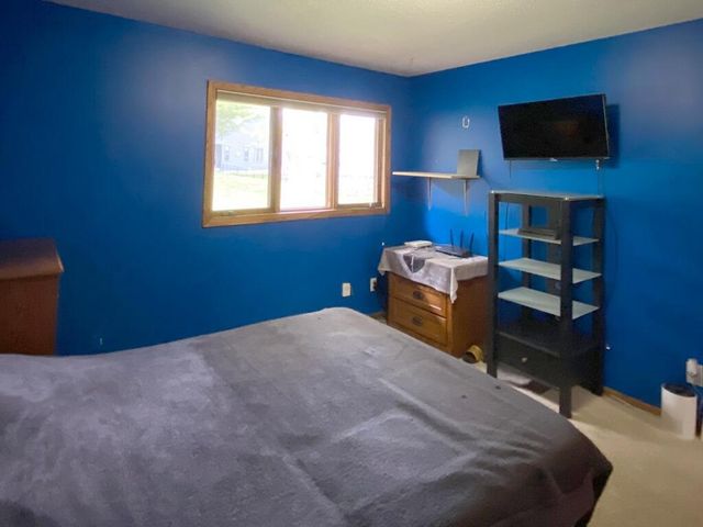 N4650 Crestwood LANE, Onalaska, WI 54650