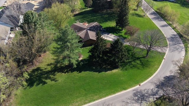 N4650 Crestwood LANE, Onalaska, WI 54650
