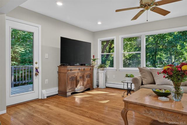 27 Anpell Drive, Scarsdale, NY 10583