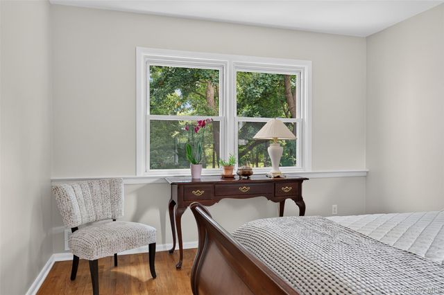27 Anpell Drive, Scarsdale, NY 10583
