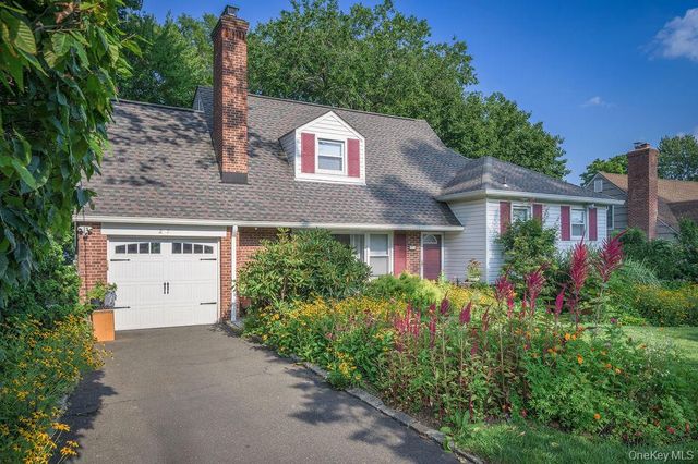 27 Anpell Drive, Scarsdale, NY 10583