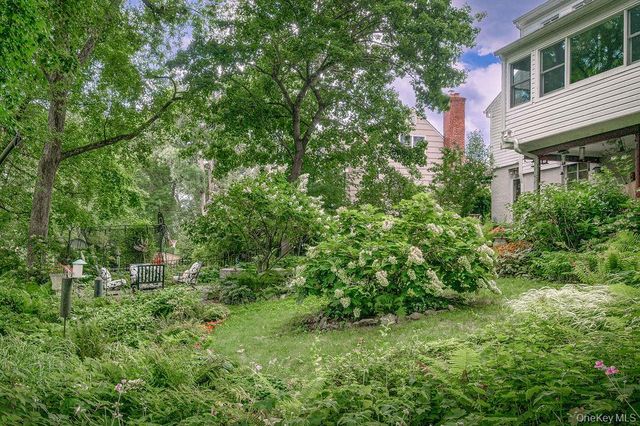 27 Anpell Drive, Scarsdale, NY 10583