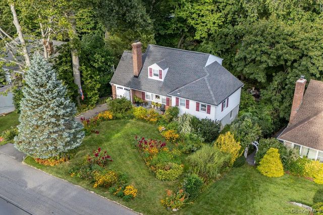27 Anpell Drive, Scarsdale, NY 10583