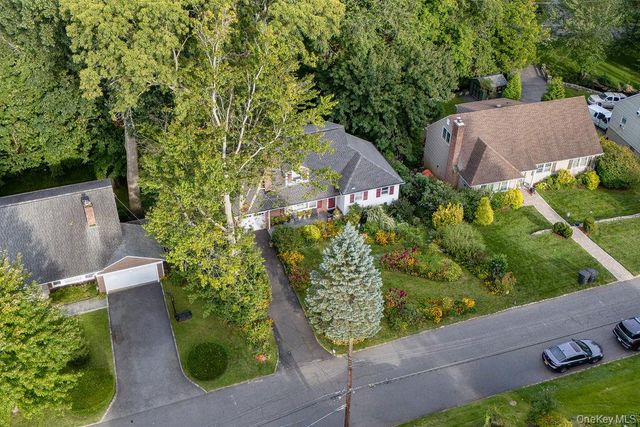 27 Anpell Drive, Scarsdale, NY 10583