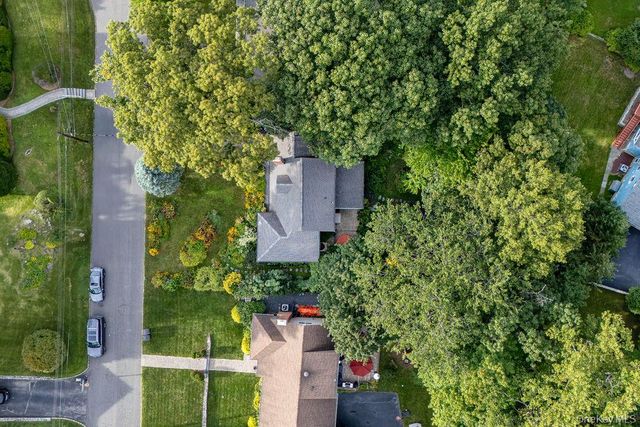 27 Anpell Drive, Scarsdale, NY 10583