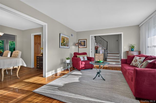 27 Anpell Drive, Scarsdale, NY 10583
