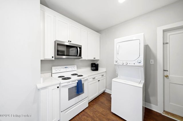 3031-3033 Wirth Ave, Louisville, KY 40217