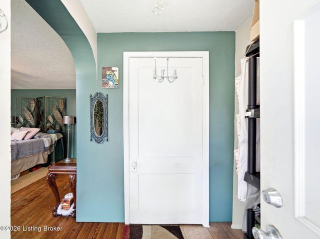 3031-3033 Wirth Ave, Louisville, KY 40217