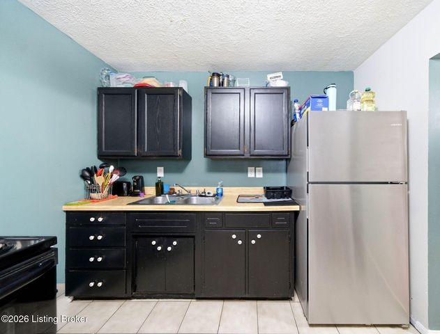 3031-3033 Wirth Ave, Louisville, KY 40217