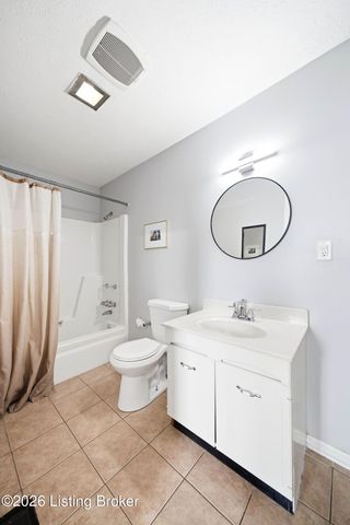 3031-3033 Wirth Ave, Louisville, KY 40217