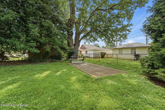 3031-3033 Wirth Ave, Louisville, KY 40217