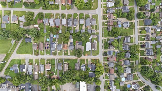 3031-3033 Wirth Ave, Louisville, KY 40217