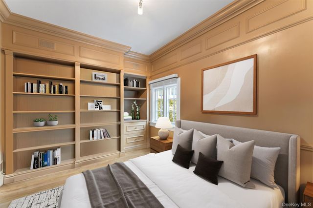 45 Griffen Avenue, Scarsdale, NY 10583