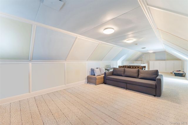 45 Griffen Avenue, Scarsdale, NY 10583