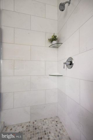 48 PARRY DR, Hainesport, NJ 08036