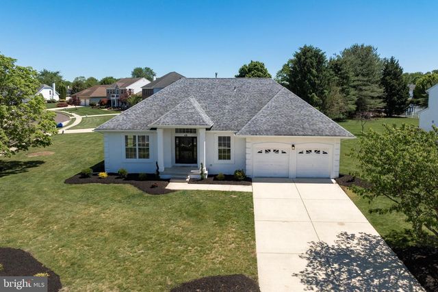 48 PARRY DR, Hainesport, NJ 08036