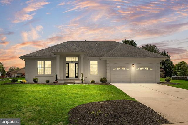 48 PARRY DR, Hainesport, NJ 08036