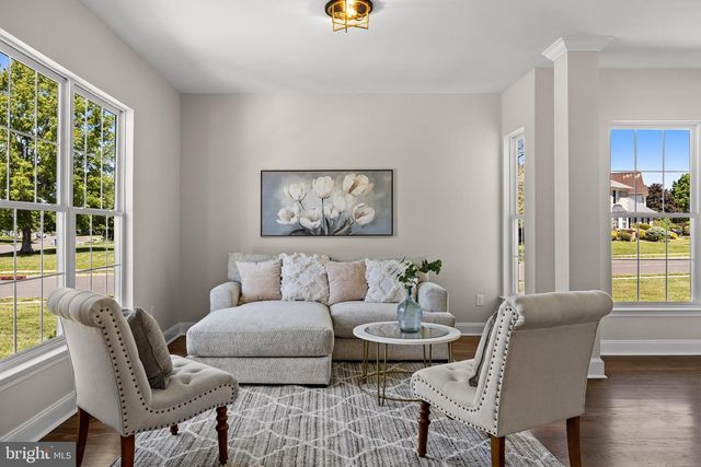 48 PARRY DR, Hainesport, NJ 08036
