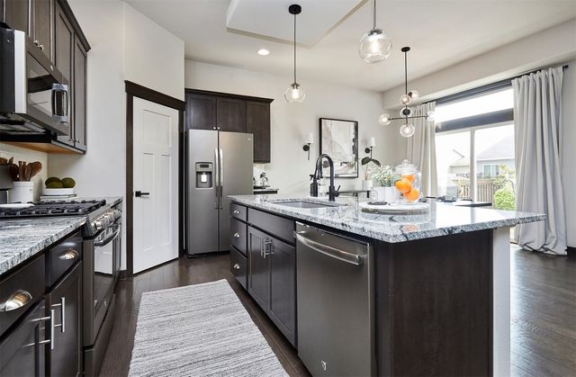 9710 Alderwood Drive, West Des Moines, IA 50266