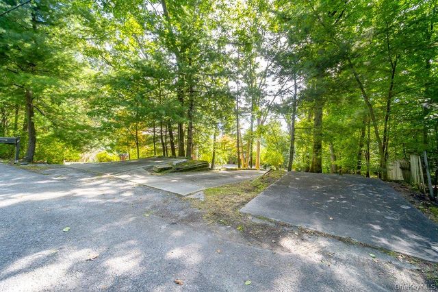 57 Forest View Road, Wappingers Falls, NY 12590