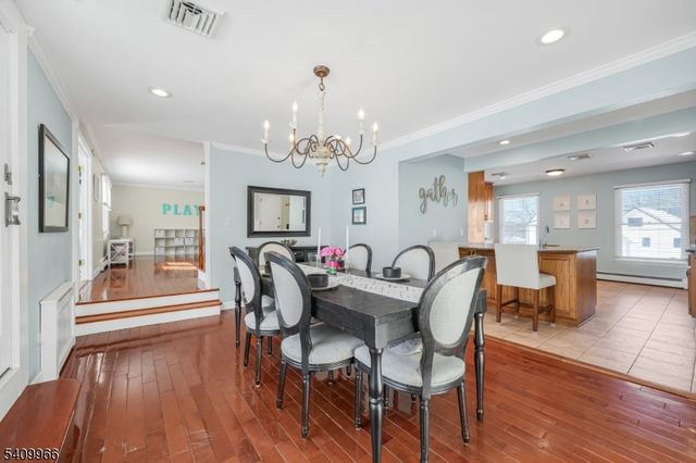 10 Stuart Ct, Montville Twp., NJ 07058